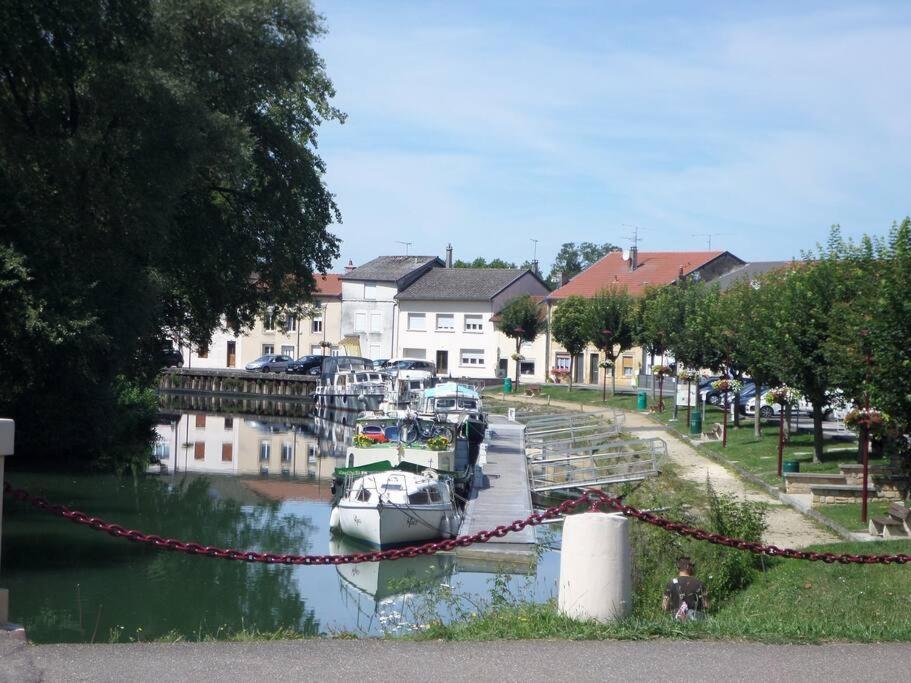 La Loutre Holiday home Stenay